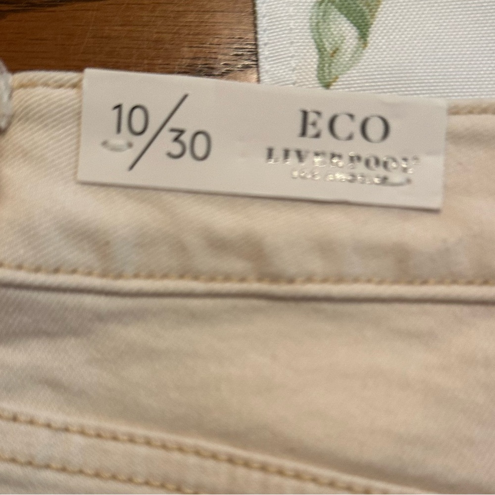 Liverpool Cream High Waist Tailored Shorts - Picture 11 of 14